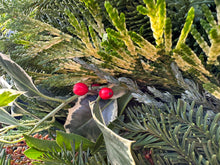 Load image into Gallery viewer, 8&quot; Festive Harvest Wreath
